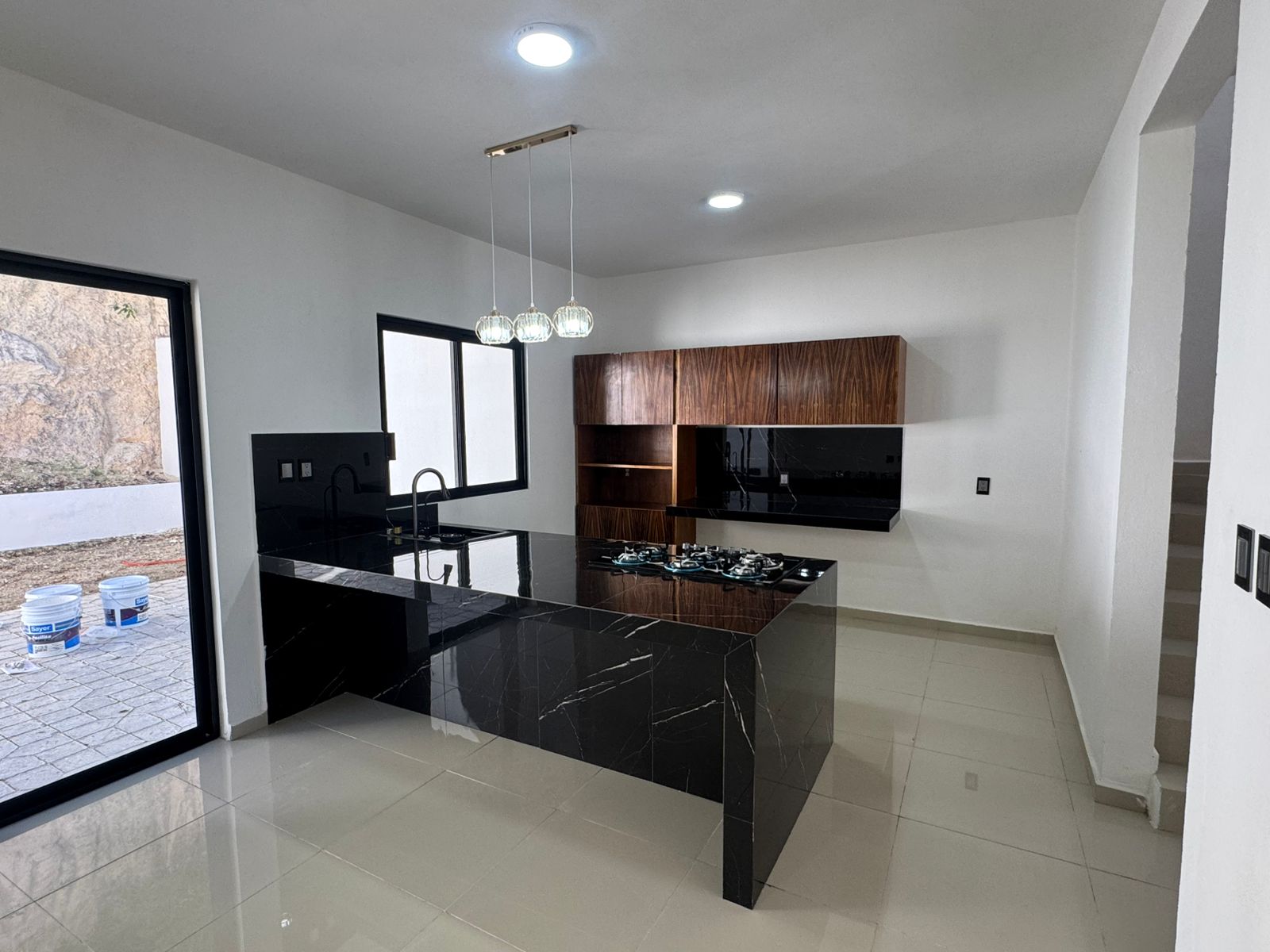 Casa — 3 Rec. (1/48)