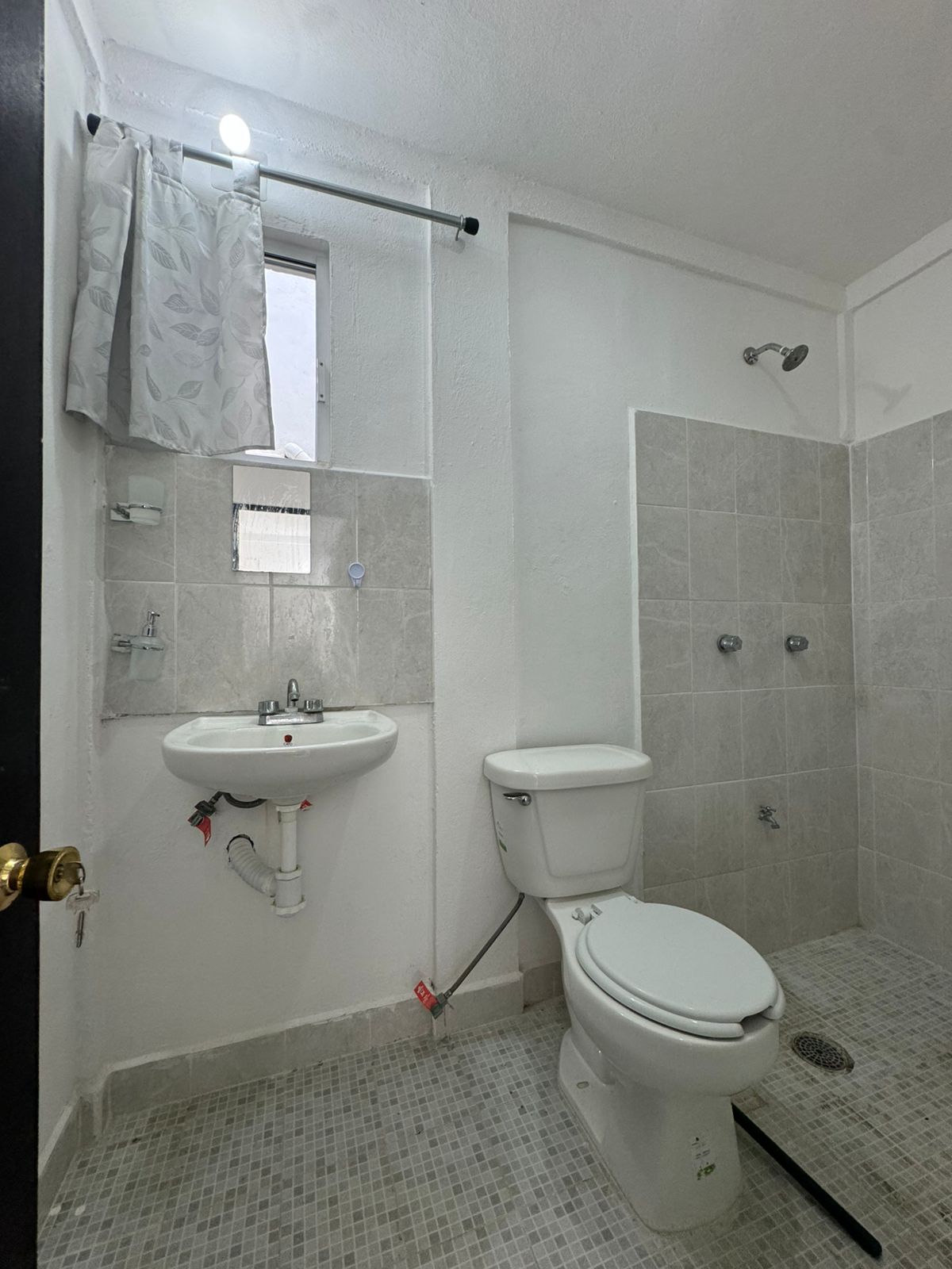 Departamento Sin Amueblar — 2 Rec. (1/14)